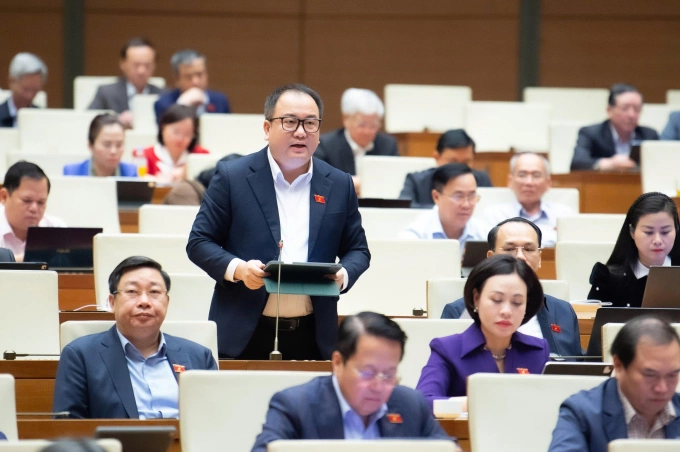 Đại biểu Phạm Trọng Nghĩa (chuyên trách Ủy ban Văn hóa - Xã hội). Ảnh: Hoàng Phong